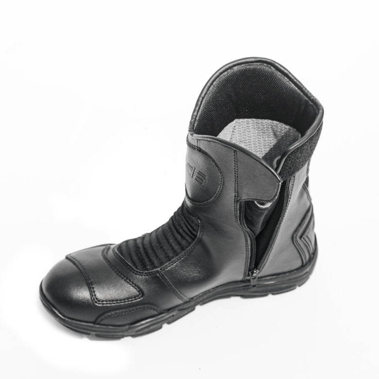Raida® Discover Motorcycle Boots | Raida Gears